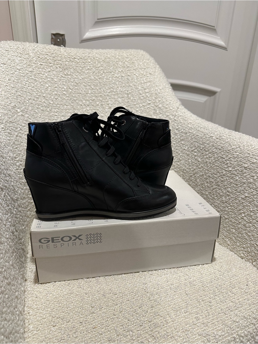 Geox Black Leather Lace-Up Wedge Ankle Boots